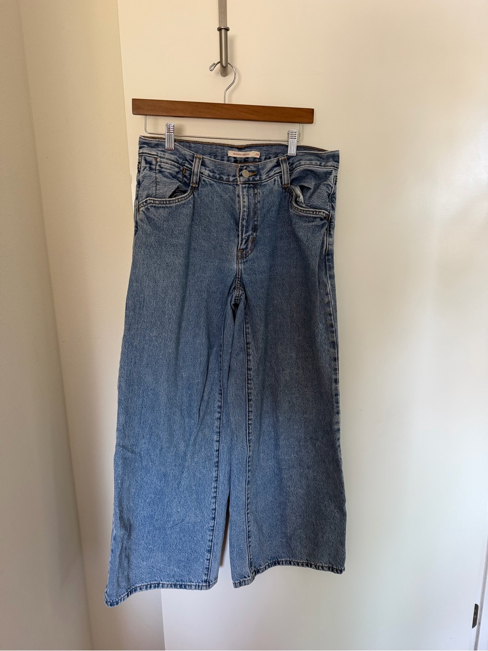 Levi's ‘94 Baggy Wide-Leg Jeans - Picture 2 of 4